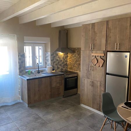 Little Village House Valanio Luaran gambar